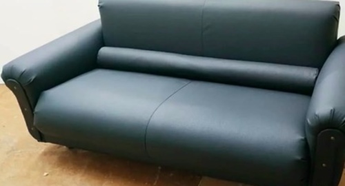 Обивка дивана на дому. Лианозово 