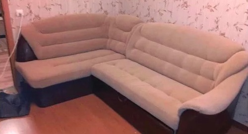 Перетяжка углового дивана. Лианозово 
